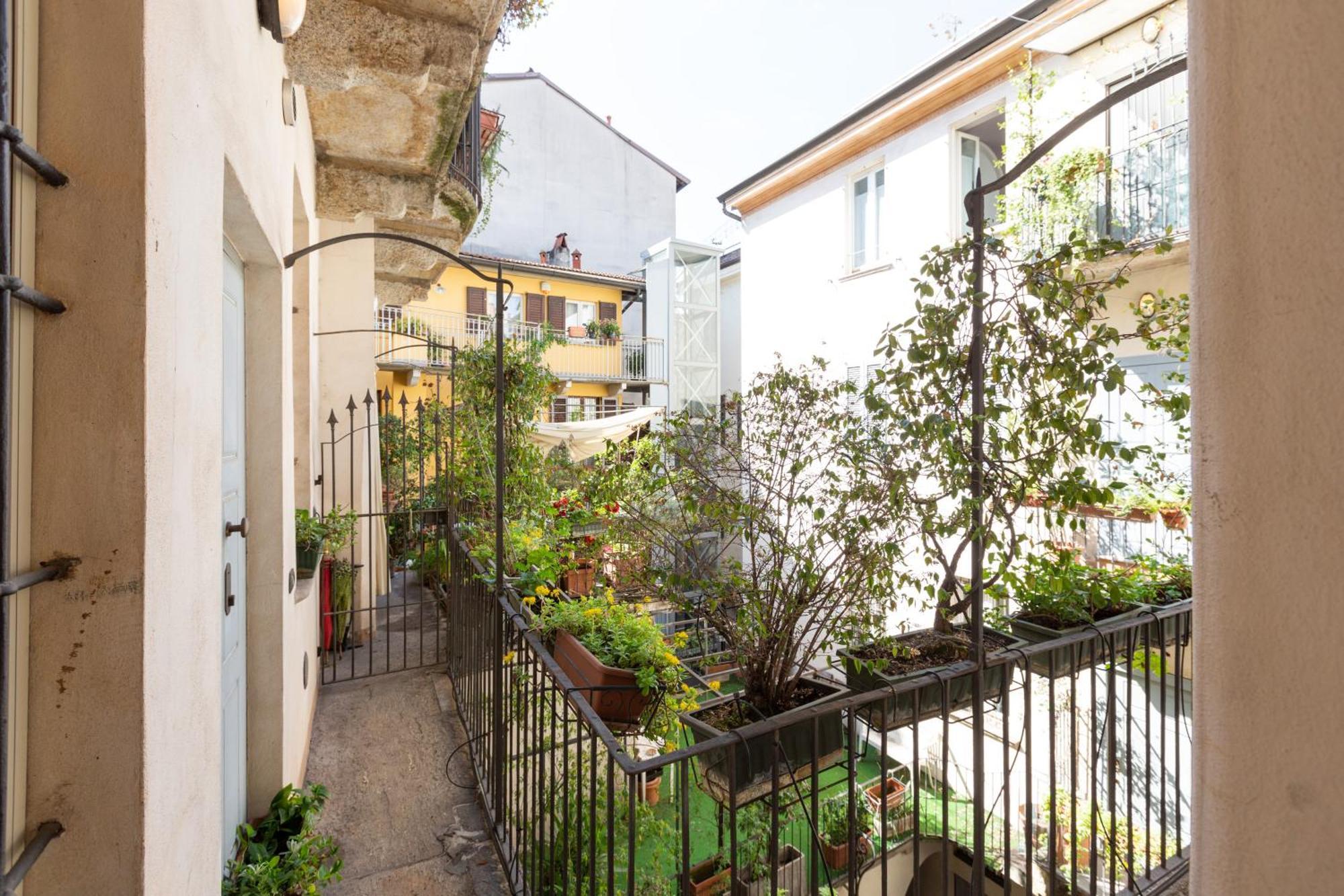 Cosy Two Bedroom Close To Navigli Appartamento